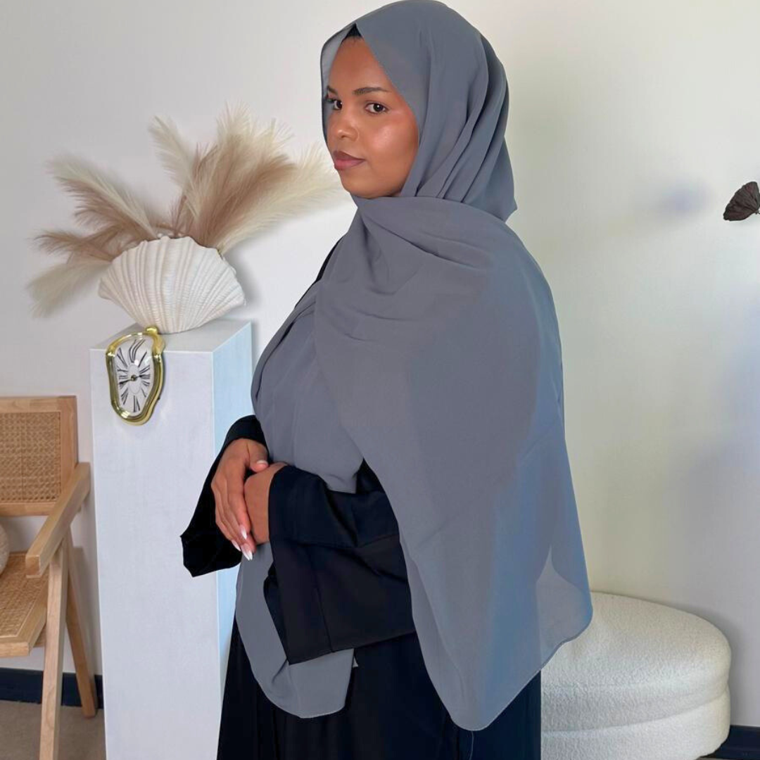 Slate Elegance Bloom