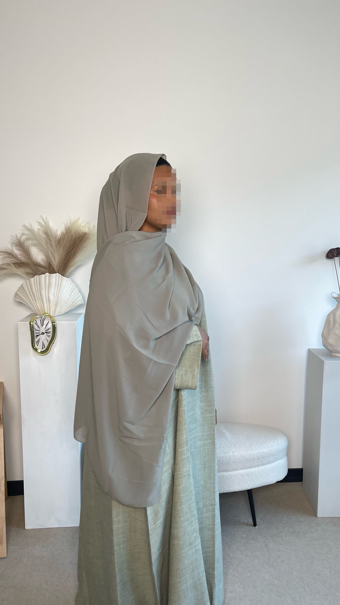 Olive Aura Abaya