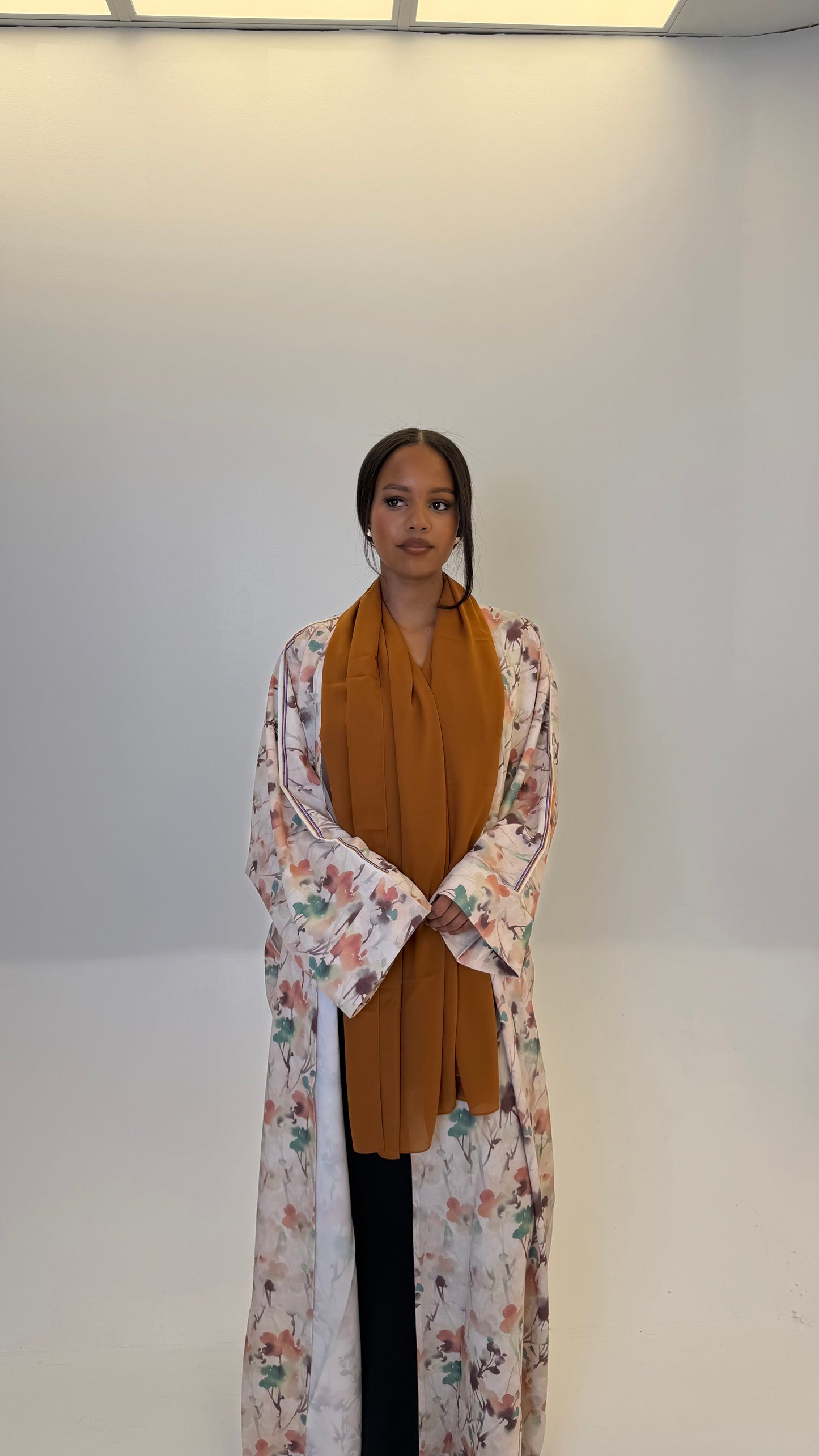Amber Glow Abaya