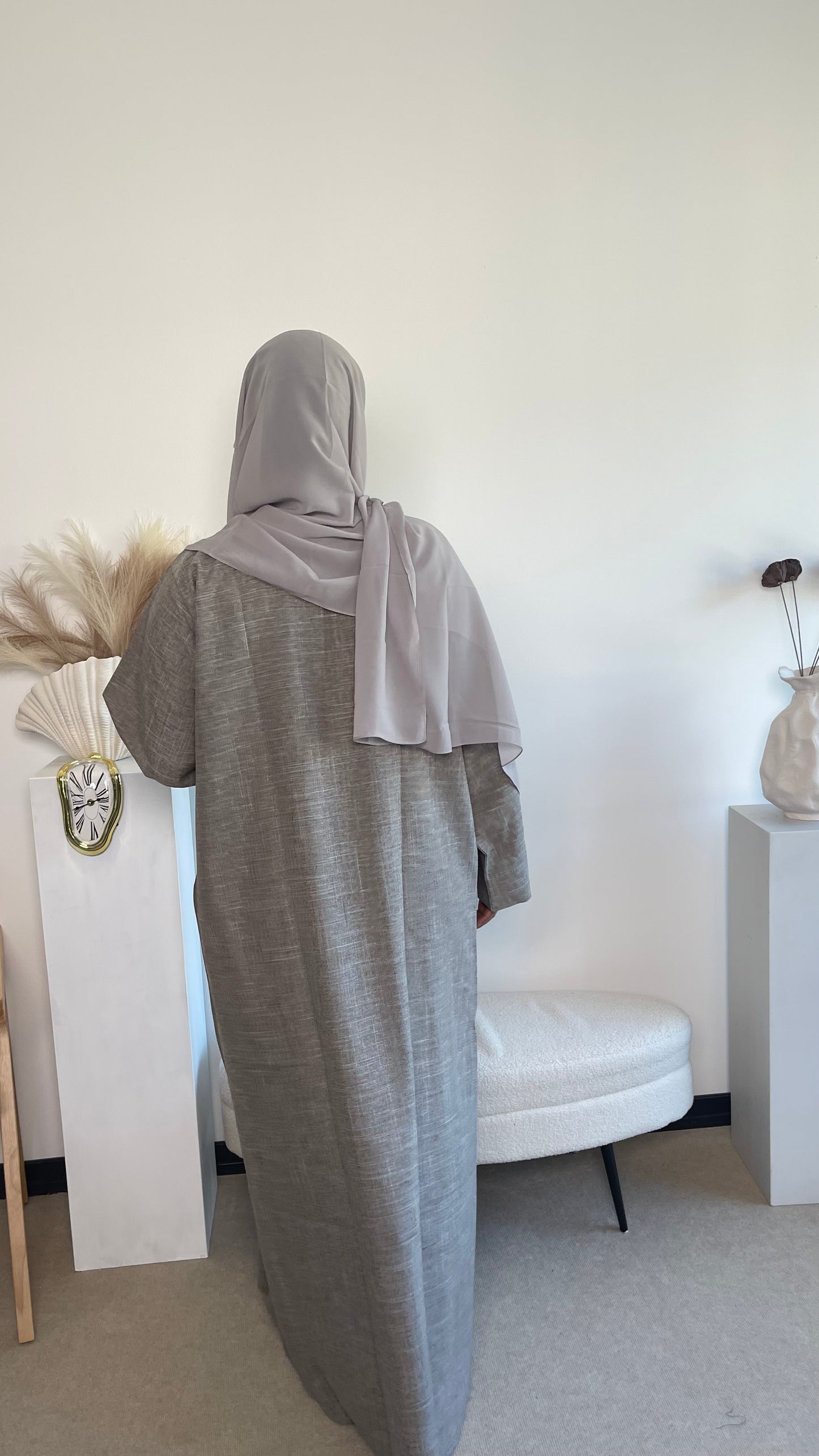 Ash Aura Abaya